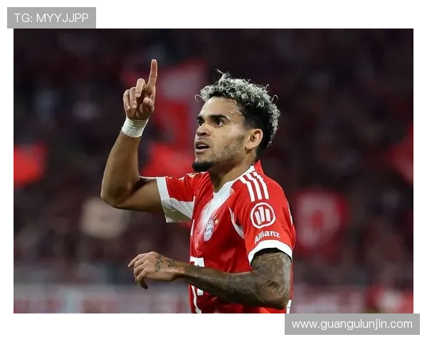 迪亚斯梅开二度拜仁十人应战仍胜巴黎继续全胜稳居榜首