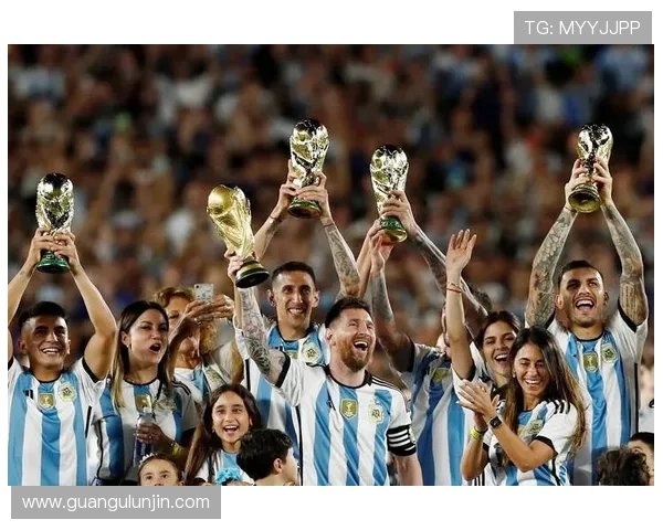 董方卓：C罗无世界杯荣耀难称历史最佳50年后进球数也会被遗忘