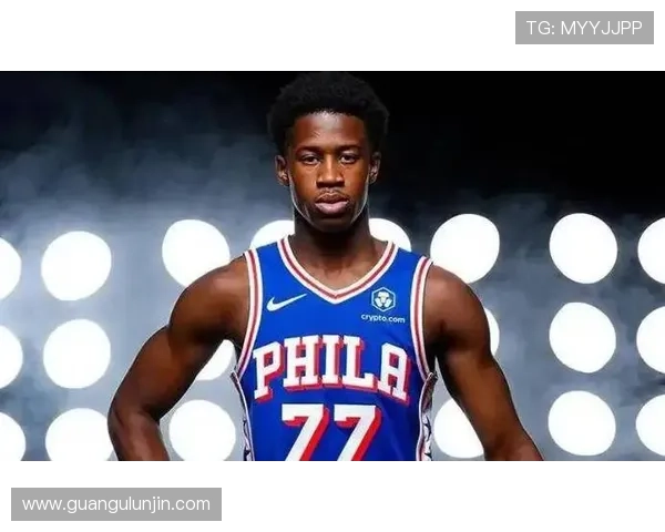 克尼佩尔表现惊艳4号秀16投7中斩获20分12篮板2助攻展现新秀风采